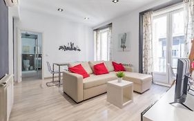 Spacious Flat Puerta Del Sol